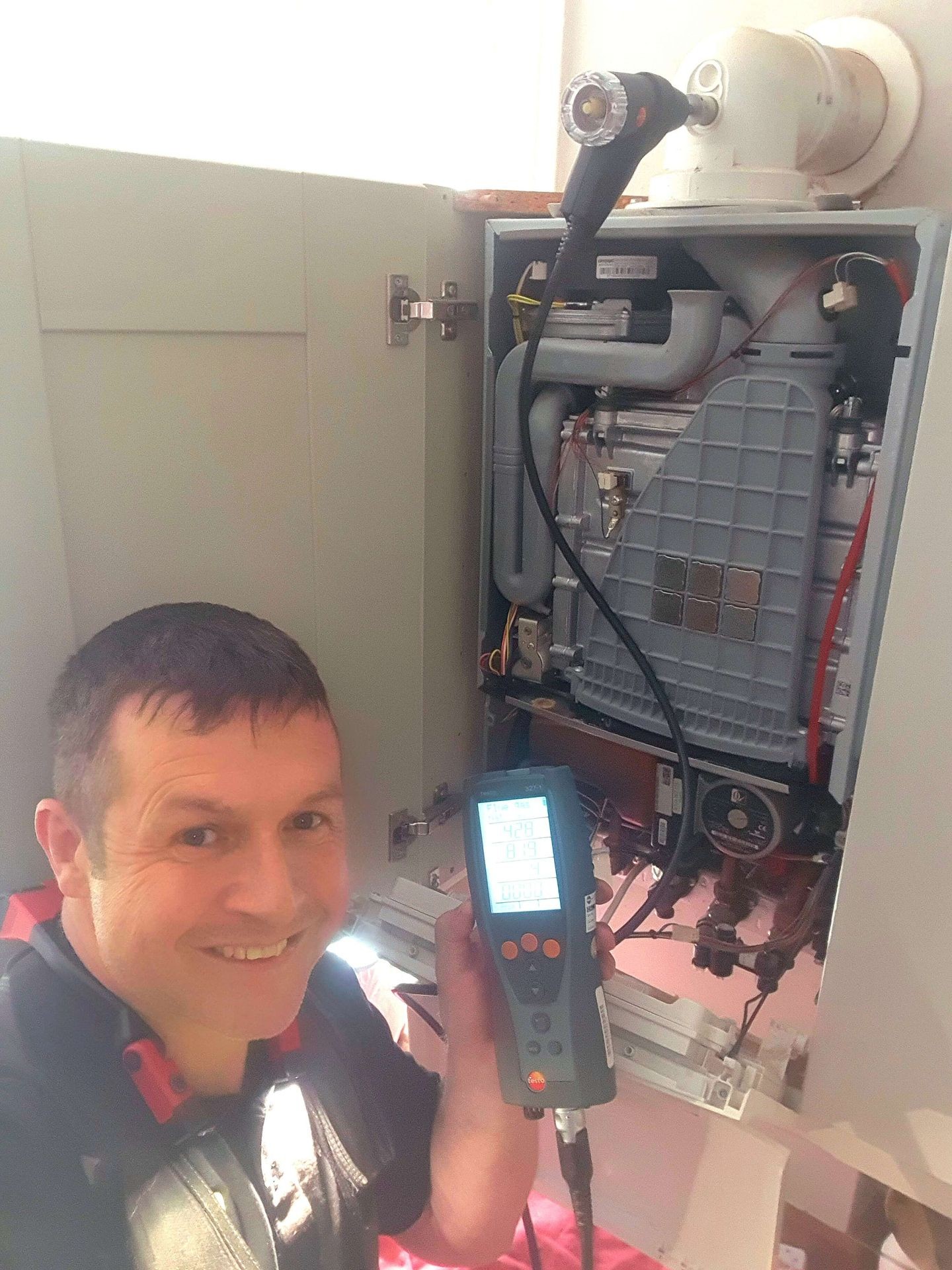 Boiler installation, service, repairs on combi boiler 